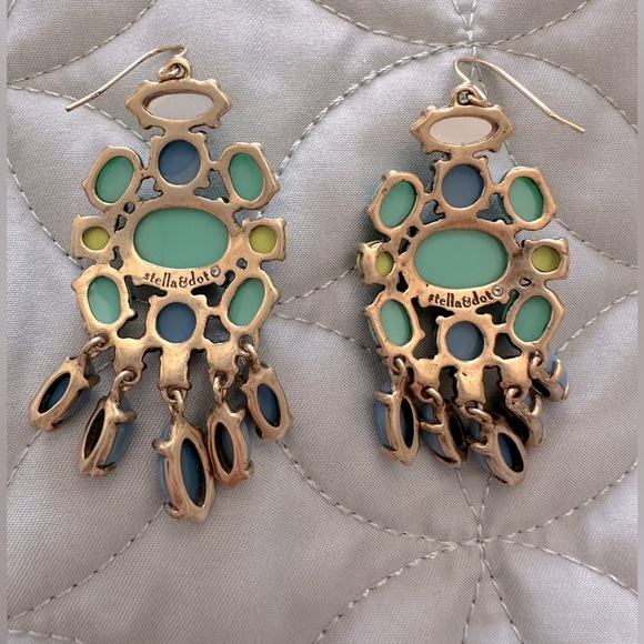 Stella & Dot earrings - Picture 4 of 5